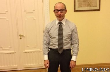 Мэр Харькова Кернес: "...в Киеве на Майдане стоит трехглавая власть"