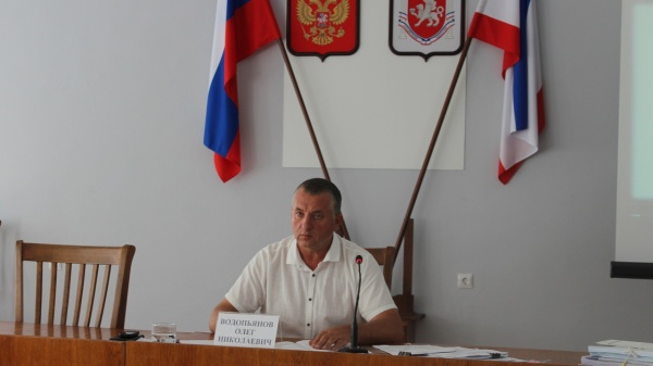 Председатель Ленинского районного совета Олег Водопьянов провел 16 сессию Ленинского районного совета 2-го созыва