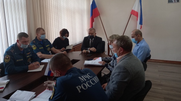 Проведена рабочая встреча с представителями Главного управления МЧС России по Республике Крым