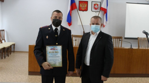 В Ленинском районе поздравили сотрудников органов внутренних дел с профессиональным праздником