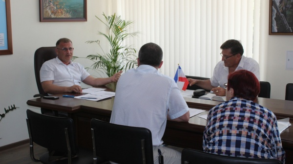 Глава Администрации Ленинского района Захар Щегленко провел личный прием граждан