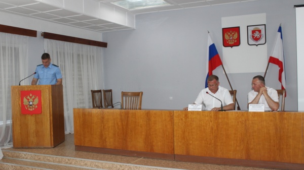 Захар Щегленко и Олег Водопьянов провели еженедельное аппаратное совещание