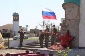 В селе Батальное в преддверии празднования 80-летия освобождения Ленинского района от фашистских захватчиков перезахоронили воинов, павших в годы Великой Отечественной войны