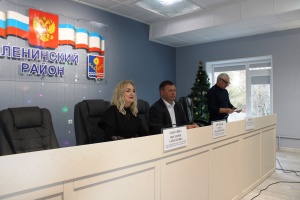 Виктория Заботина и Игорь Крутьков приняли участие в заседании Совета ветеранов Ленинского района