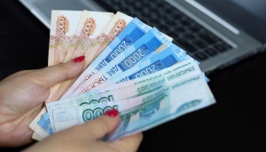 Зарплаты в Крыму выросли на 17 %: итоги 2025 года