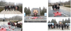 Состоялось торжественное возложение цветов к Обелиску Славы  в пгт Ленино