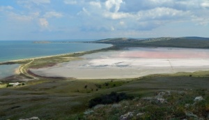 Пересыхающее лечебное озеро Чокрак в Ленинском районе восстановят к лету