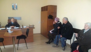 На приеме у заместитель начальника полиции Юрия Пономарева