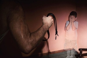 Полиция напоминает, что за избиение детей предусмотрена уголовная ответственность