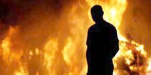 Молодой человек из ревности поджег дверь квартиры бывшей сожительницы