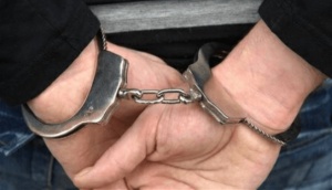 Ленинский участковый раскрыл кражу золотых украшений и денег по «горячим следам»