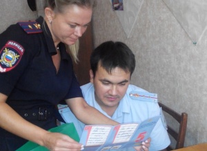 Ленинские полицейские присоединились к  благотворительной акции "Собери ребенка в школу"