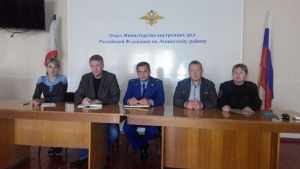 В ОМВД России по Ленинскому району проведен совместно с прокуратурой района и представителями общественности «круглый стол» по вопросам борьбы с наркопреступностью