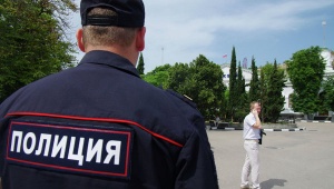 В Ленинском районе полицейские по «горячим следам» раскрыли разбойное нападение