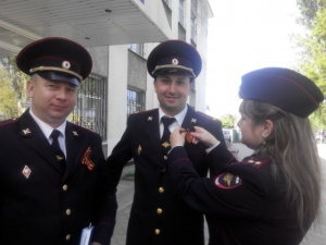 Ленинские полицейские поддержали всероссийскую акцию «Георгиевская ленточка»