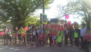 Дорожные полицейские и школьники провели в Ленинском районе акцию «Пробег безопасности»