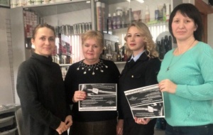 ​Полицейские провели акцию «Гос услуги - это проще, чем кажется» с одним из трудовых коллективов Ленинского района