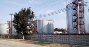 Очередной Армянск? Крымский поселок Ленино задыхается от выбросов нефтебазы