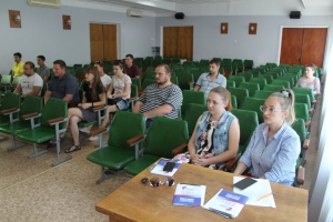 Глава Администрации Ленинского района Екатерина Юровских встретилась с активными представителями молодежного сообщества Ленинского района