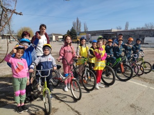 ​В Ленинском районе юные инспектора движения соревновались в конкурсе «Безопасное колесо»