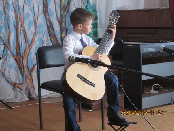 23 апреля в &amp;amp;amp;amp;amp;quot;Щёлкинской детской школе искусств&amp;amp;amp;amp;amp;quot; прошел отчётный концерт класса гитары и духовых инструментов преподавателя Есина Сергея Павловича.
