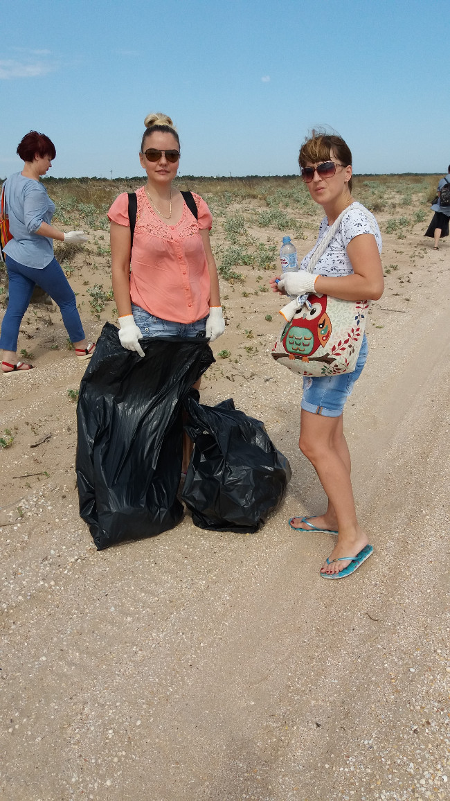 В Ленинском районе прошел очередной субботник