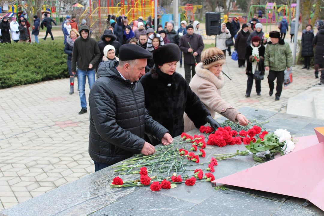В Ленинском районе проведены мероприятия, посвященные Дню Героев Отечества