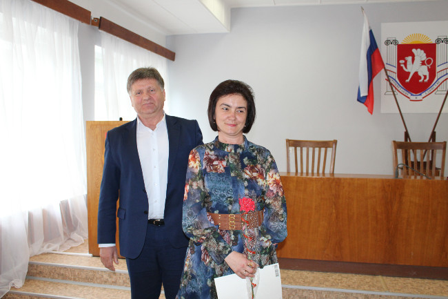 В Администрации Ленинского района состоялись торжественное собрание и праздничный концерт, посвященные Дню местного самоуправления