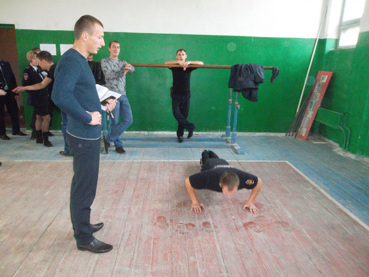 Ленинские полицейские  сдали итоговые зачеты.