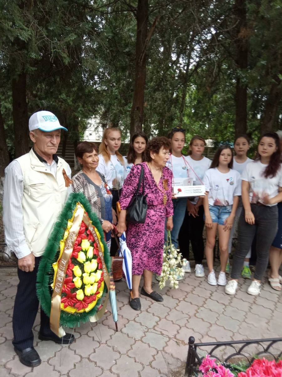 В Ленинском районе проведены митинг - возложение цветов, посвященные Дню памяти и скорби