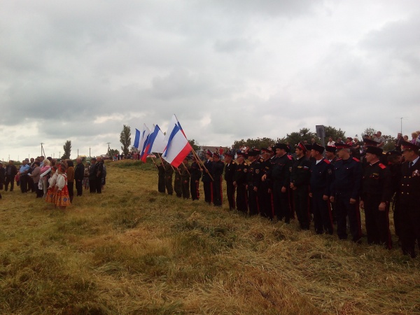 Встреча конного перехода казаков "Волгоград-Севастополь" в Батальном