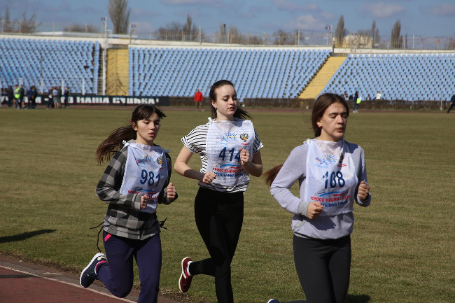 Сборная команда Ленинского района приняла участие в региональном этапе Зимнего фестиваля Всероссийского физкультурно-спортивного комплекса «Готов к труду и обороне»