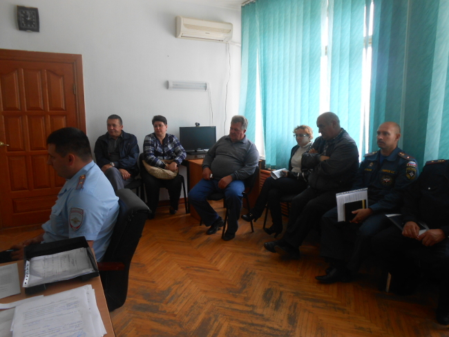 В Ленинском районе состоялось совещание Администрации Ленинского района по безопасности дорожного движения