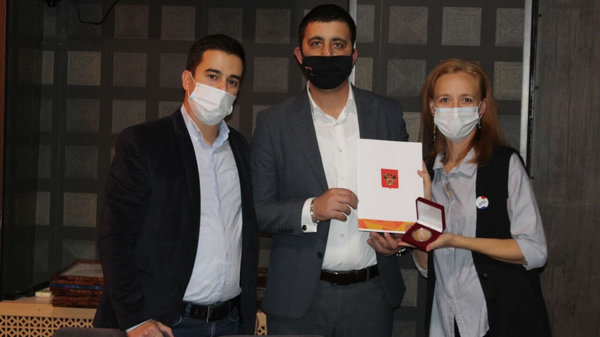 В преддверие Международного дня волонтера в Ленинском районе состоялось мероприятие «Завтрак с волонтером»