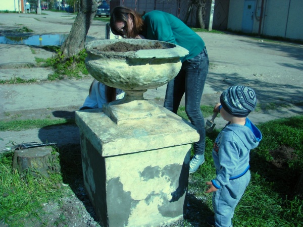 Акция &amp;quot;Украсим поселок&amp;quot; - подготовительные работы