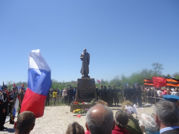 Перезахоронение солдат Великой Отечественной войны в с. Заветное