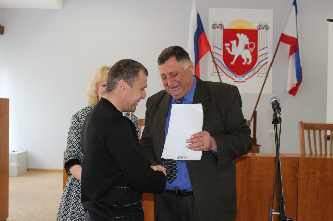 В Администрации Ленинского района состоялись торжественное собрание и праздничный концерт, посвященные Дню местного самоуправления