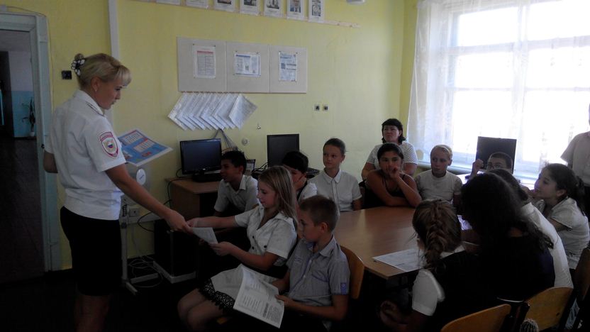 Ленинские полицейские провели со школьниками мультипликационную правовую викторину