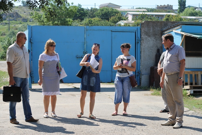 проверка пляжа в Ленинском районе