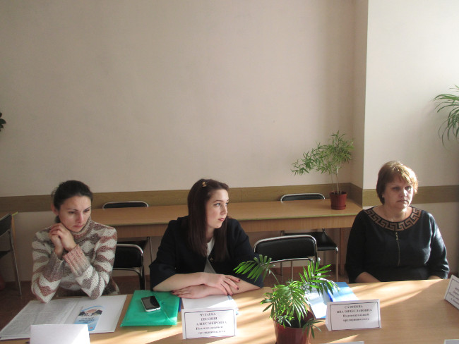 В Ленинском районе был проведен «круглый стол» с предпринимателями района В Ленинском районе был проведен «круглый стол» с предпринимателями района