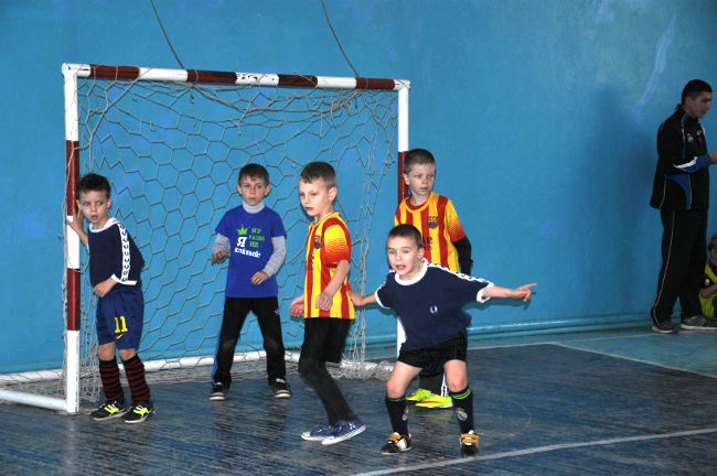 В пгт Ленино стартовало Второе Зимнее Первенство Ленинского района по мини футболу