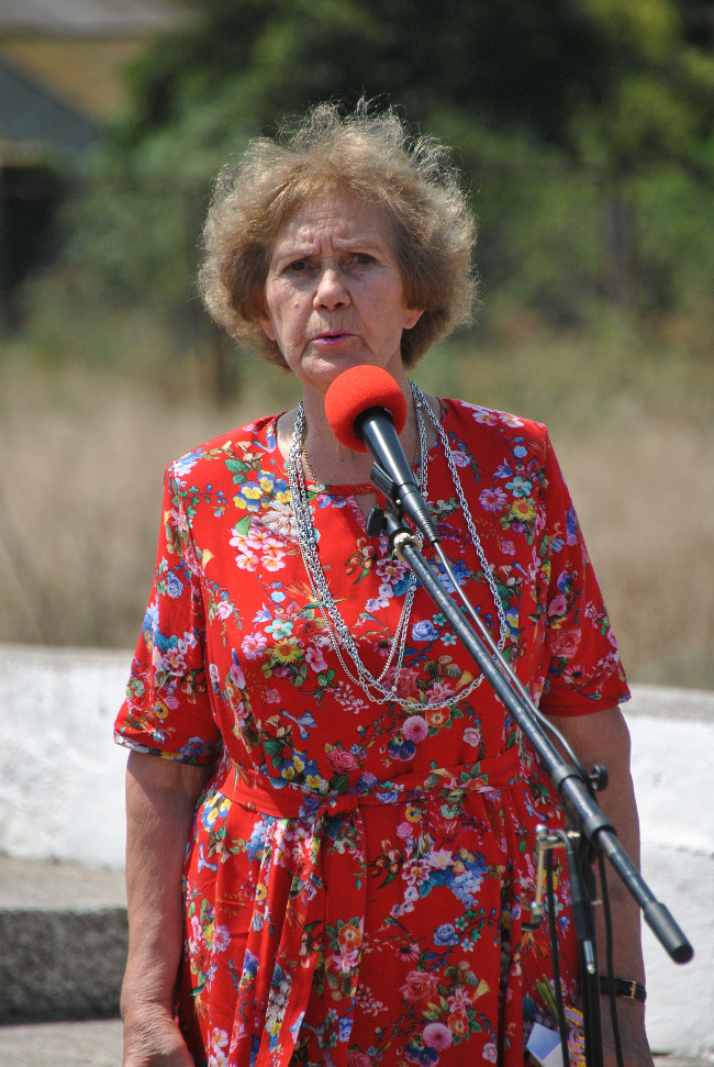 В селе Батальное Ленинского района прошел митинг «Подвигу лежит дорога в вечность»