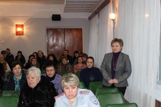 В Администрации Ленинского района проведено совещание с руководителями структурных подразделений Администрации, районных служб и организаций