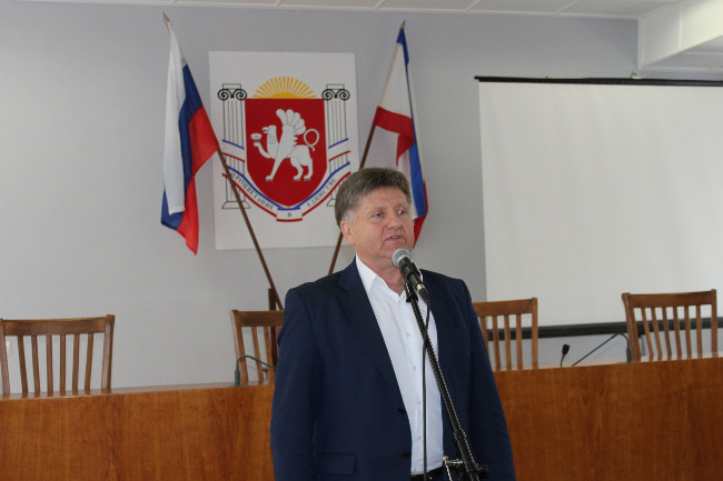 В Администрации Ленинского района состоялись торжественное собрание и праздничный концерт, посвященные Дню местного самоуправления