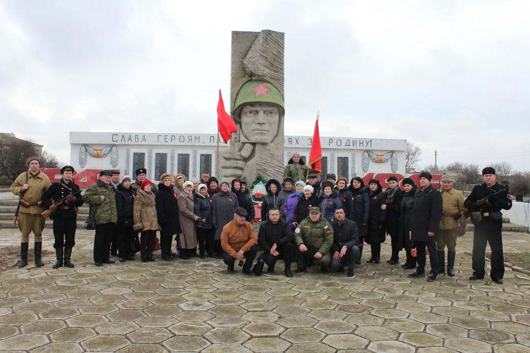 В Ленинском районе прошел автопробег, посвященный открытию Крымского фронта, приуроченный к празднованию 75-ой годовщины Победы в Великой Отечественной Войне