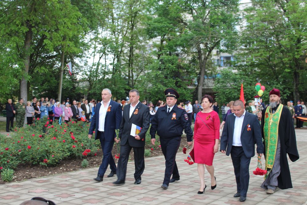 В Ленинском районе проведены шествие «Бессмертный полк России» и торжественный митинг, посвященные 73-й годовщине Великой Победы