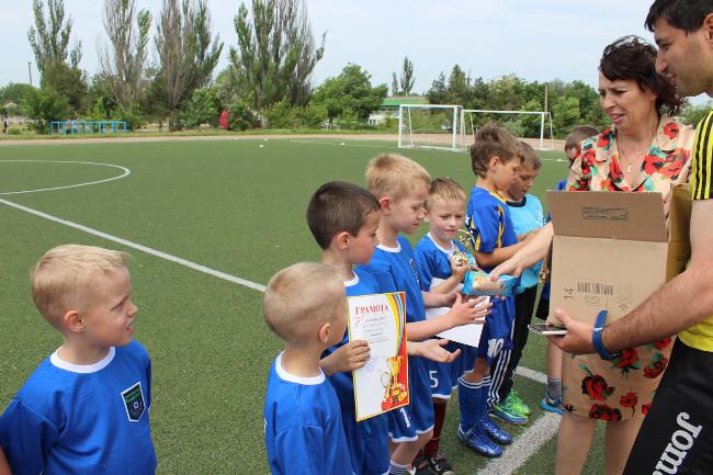 В пгт Ленино состоялись футбольные товарищеские игры между командами: «Орион-2008» - «Черномор-2008» и «Орион-2010» - «Черномор-2010»