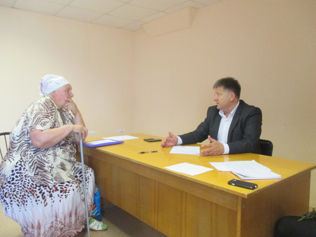 Александр Мачусский провел выездной прием граждан в Батальненском сельском поселении