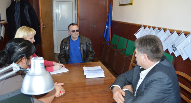 Александр Мачусский провёл выездной прием граждан в Октябрьском и Чистопольском сельских поселениях