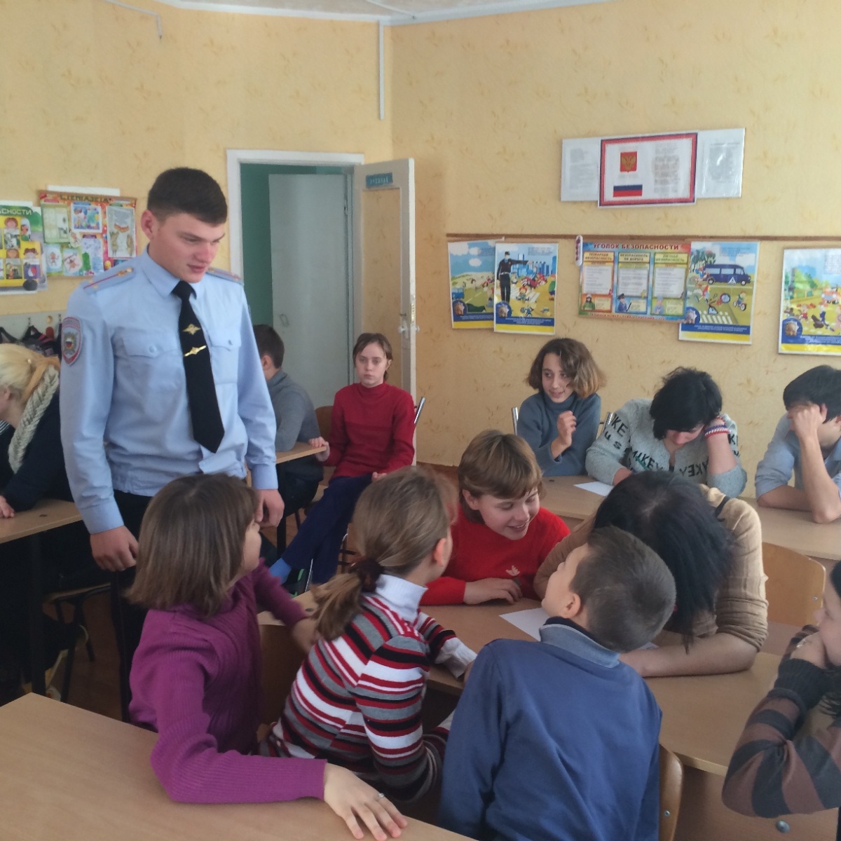 Ленинские полицейские посетили воспитанников Щелкинского приюта